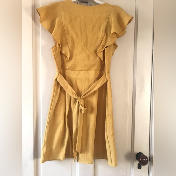 Lost + Wander Deep V A-Line Mini Dress Size Small Beautiful Mustard Color - Picture 6 of 6